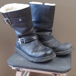 Ugg winter boots